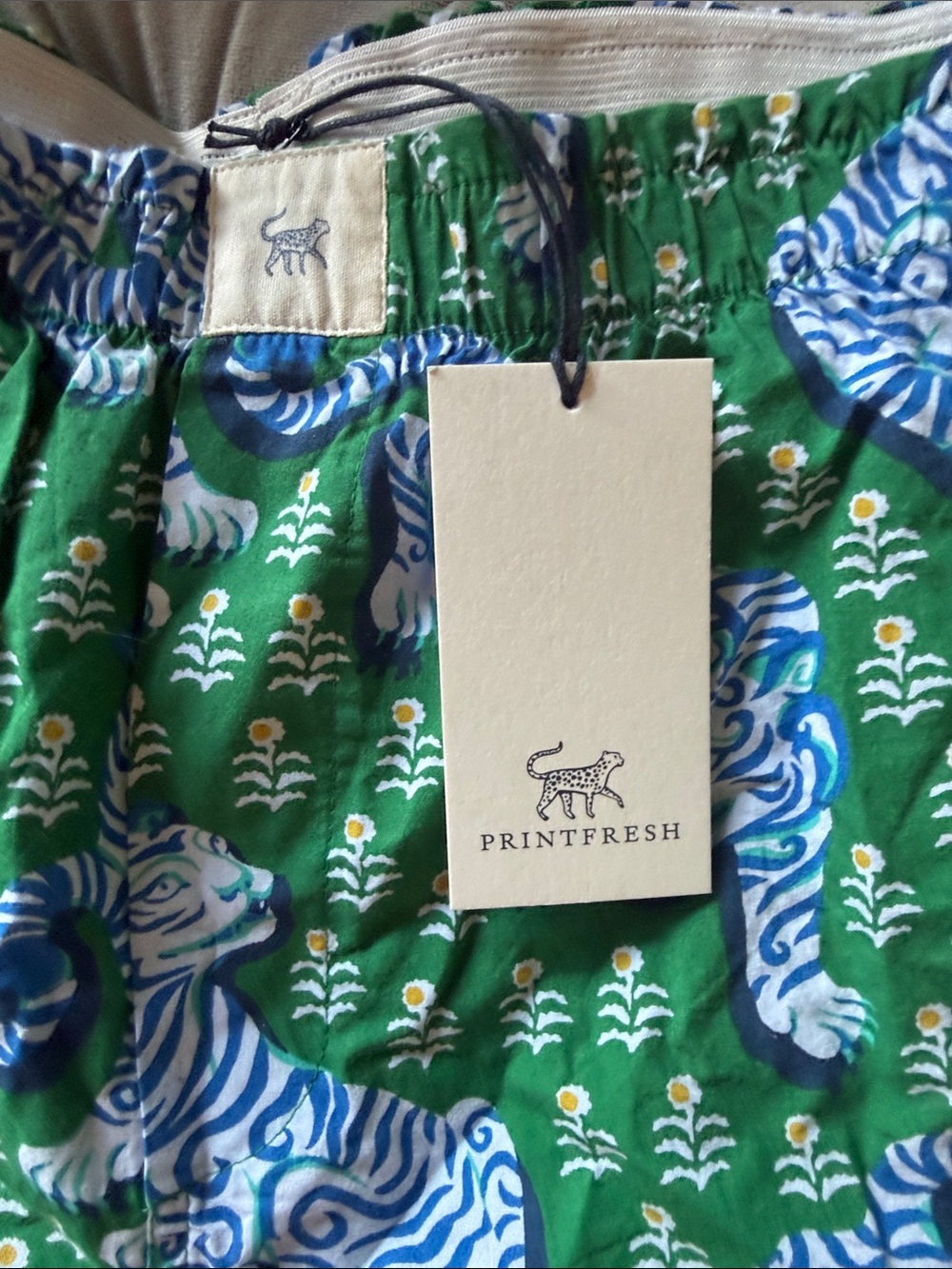 Printfresh Green Shorts with Blue & White Tiger Print Baghera - Picture 2 of 4